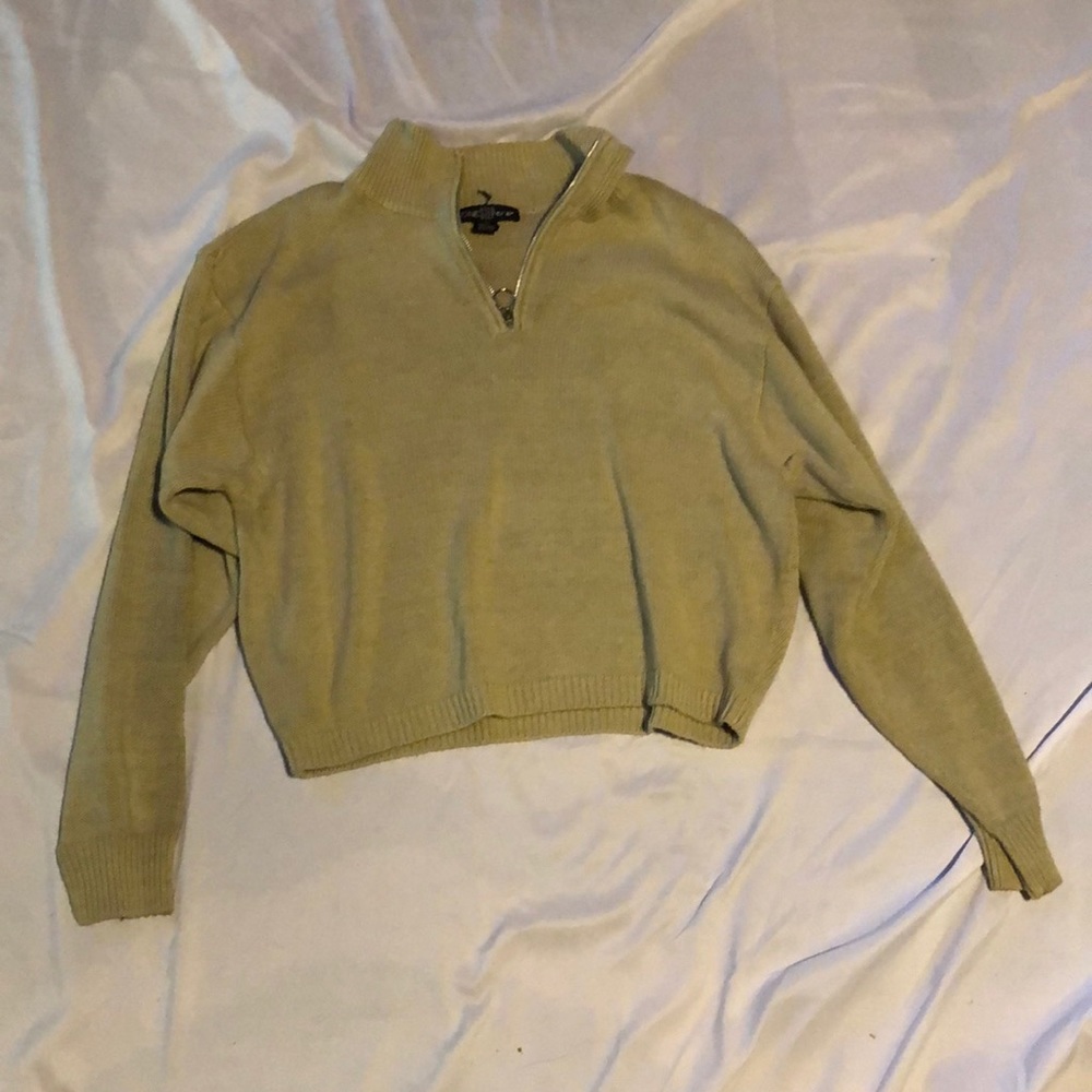 Zipper sweater in faded lime green